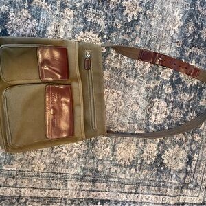 Fossil #10552  Tan and Brown Messenger Bag